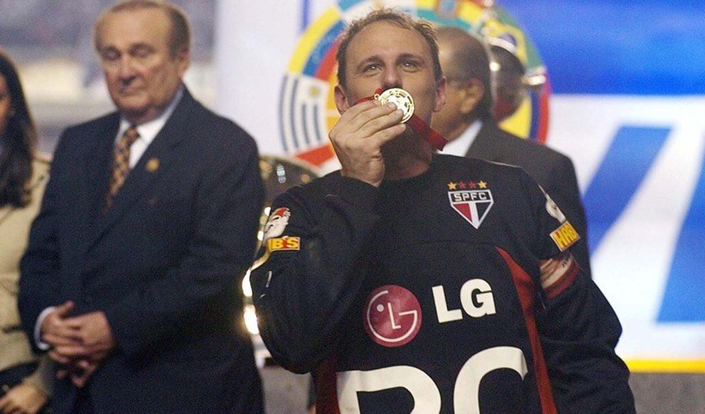 Rogério é eleito o maior brasileiro da história da Libertadores (Foto: Rubens Chiri / saopaulofc.net) Rogério é eleito o maior brasileiro da história da Libertadores