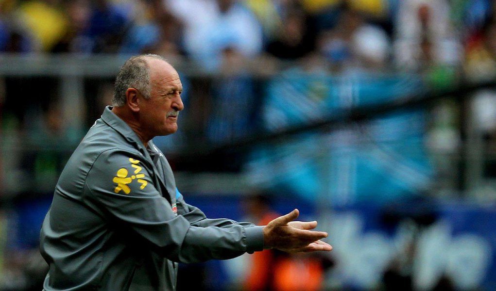 Felipão quer evolução tática e na bola parada Felipão quer evolução tática e na bola parada