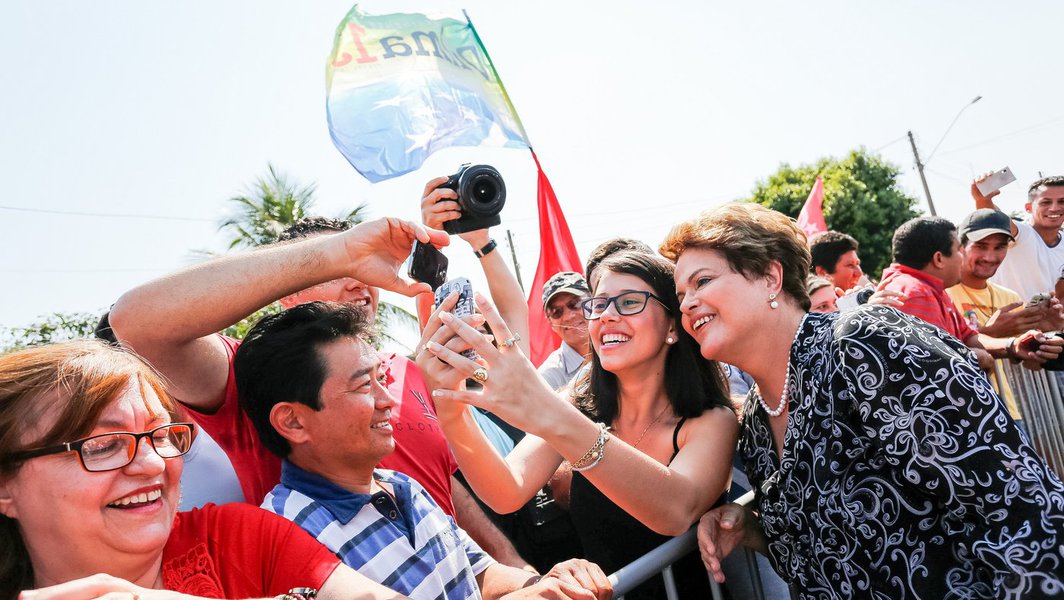 Jales - SP, 30/08/2014. Dilma Rousseff chega em Jales. Foto: Ichiro Guerra (Foto: Gisele Federicce) Jales - SP, 30/08/2014. Dilma Rousseff chega em Jales. Foto: Ichiro Guerra