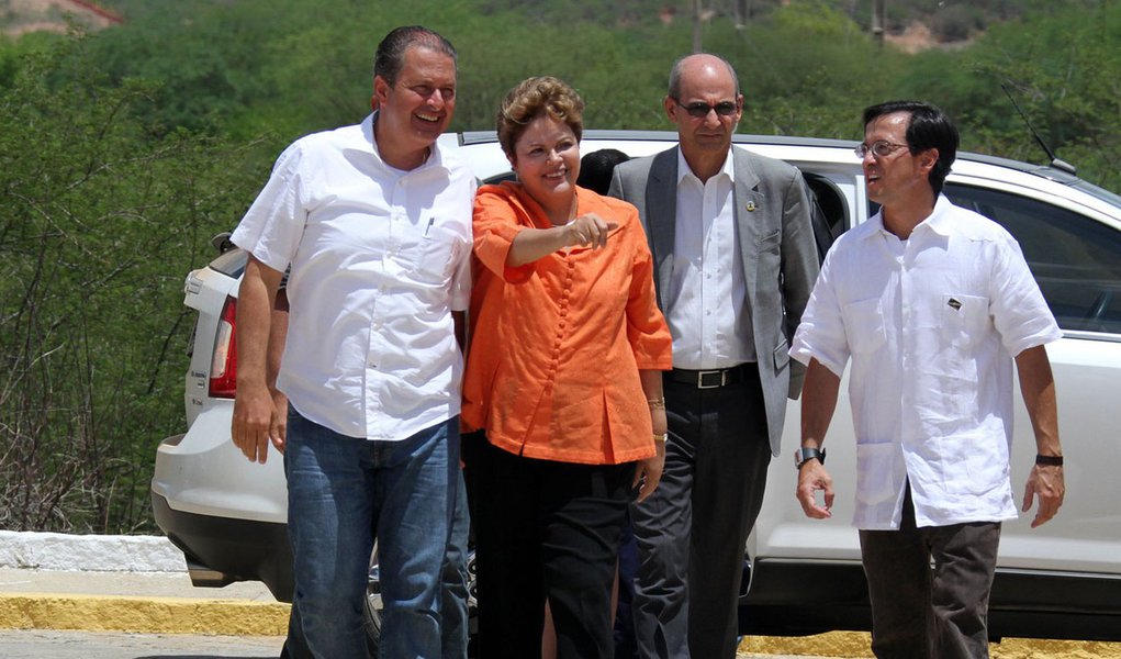 Campos nega troca de farpas com Dilma Campos nega troca de farpas com Dilma
