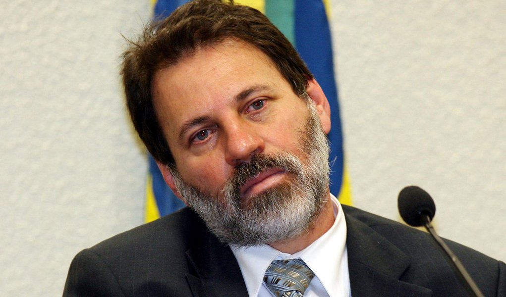 MPF denuncia Delúbio por lavagem de dinheiro (Foto: Folhapress) MPF denuncia Delúbio por lavagem de dinheiro