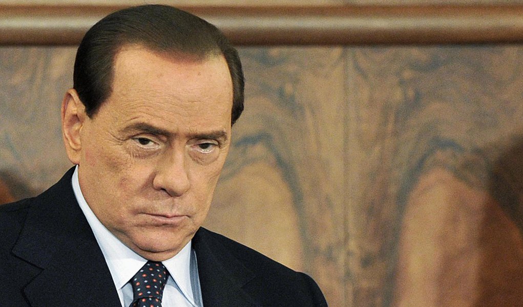 Tribunal condena Berlusconi a um ano de serviço comunitário (Foto: REUTERS/Paolo Bona) Tribunal condena Berlusconi a um ano de serviço comunitário