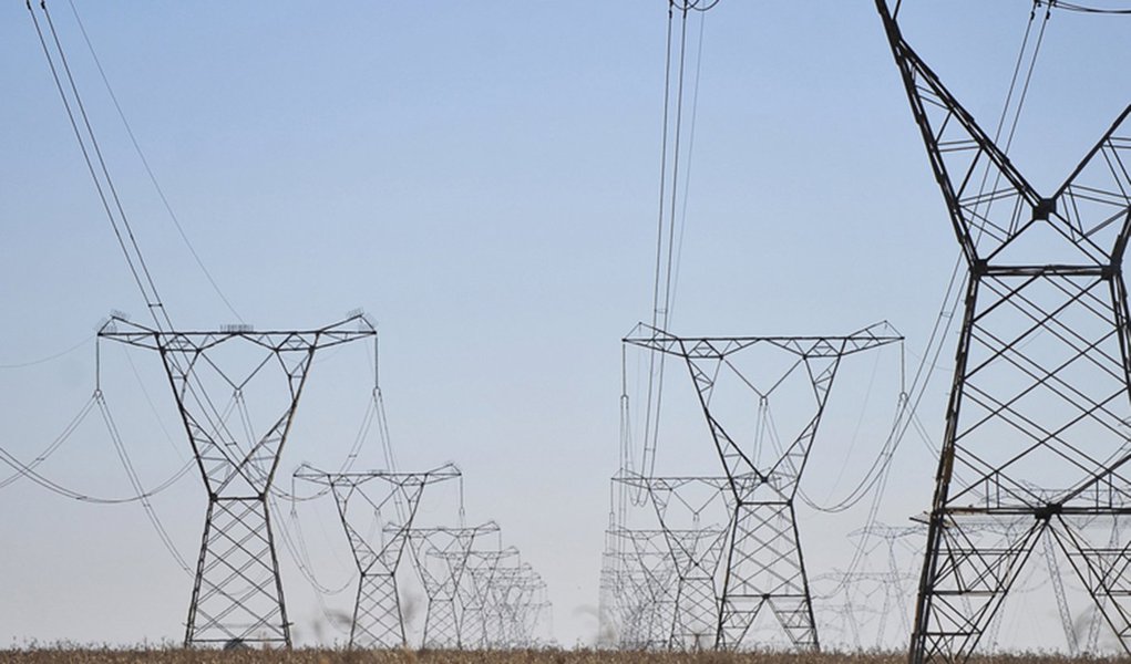 Eletrobras anuncia prejuízo de R$ 10,5 bilhões Eletrobras anuncia prejuízo de R$ 10,5 bilhões