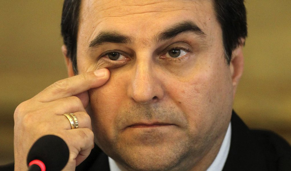 A estranha lógica de Franco (Foto: Jorge Adorno/REUTERS ) A estranha lógica de Franco