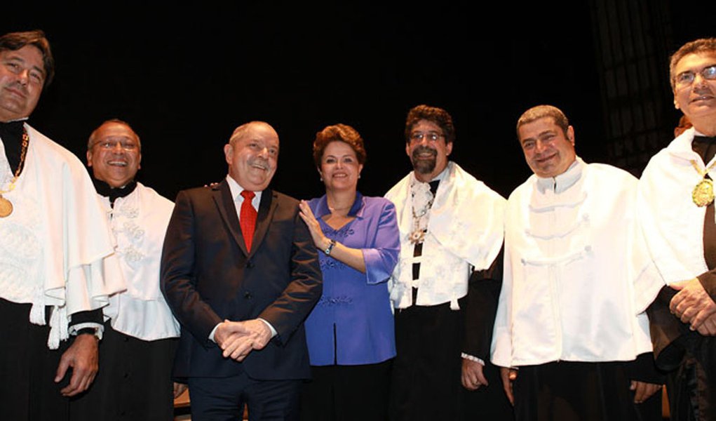 Lula, cinco vezes Doutor Honoris Causa no Rio (Foto: RICARDO STUCKERT/INSTITUTO LULA) Lula, cinco vezes Doutor Honoris Causa no Rio