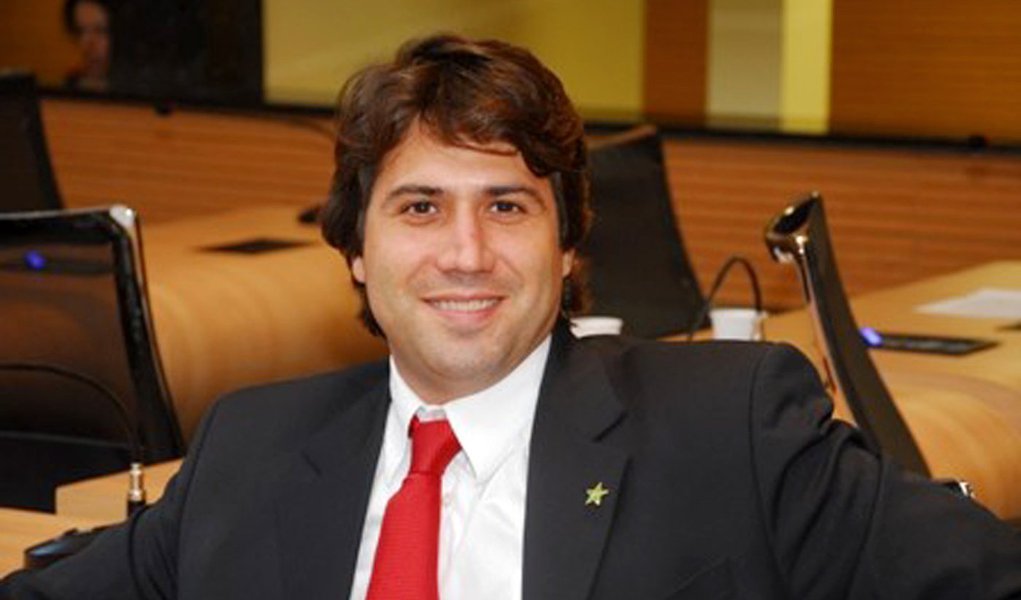 O péssimo exemplo de Inácio Neto (Foto: Aguinaldo Leonel/Câmara Municipal do Recife) O péssimo exemplo de Inácio Neto