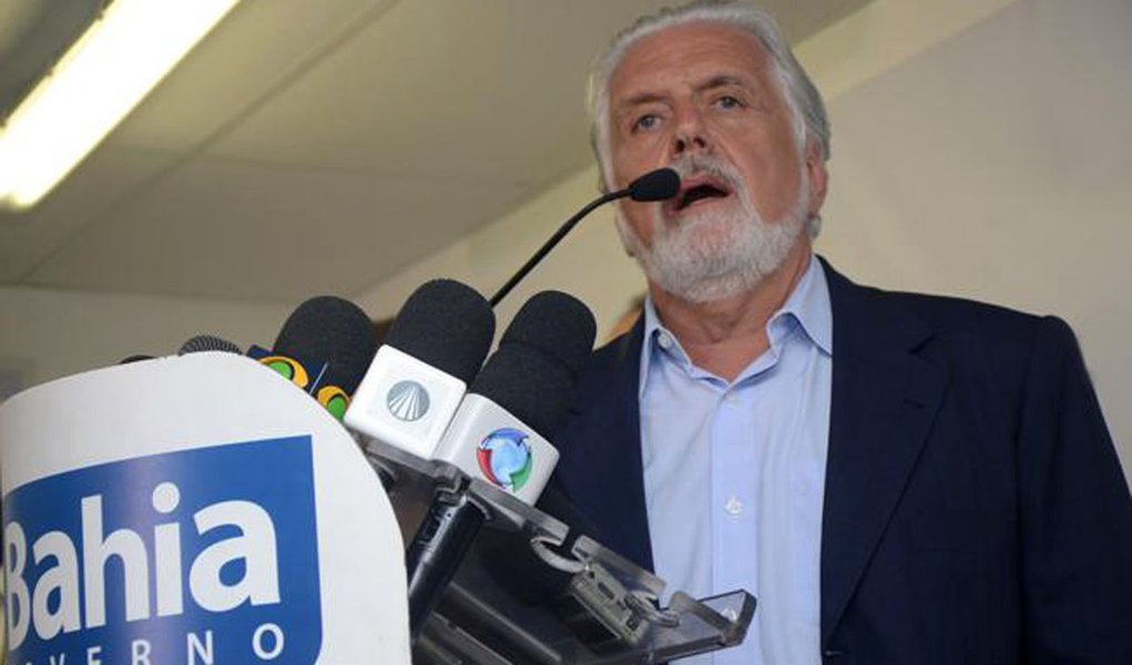 Wagner: greve pôs “democracia de quatro” (Foto: Karol Azevedo/Bahia 247) Wagner: greve pôs “democracia de quatro”