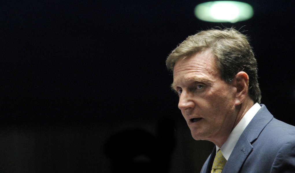 De olho nos evangélicos, PT anuncia Crivella na Pesca (Foto: Pedro França / Agência Senado ) De olho nos evangélicos, PT anuncia Crivella na Pesca