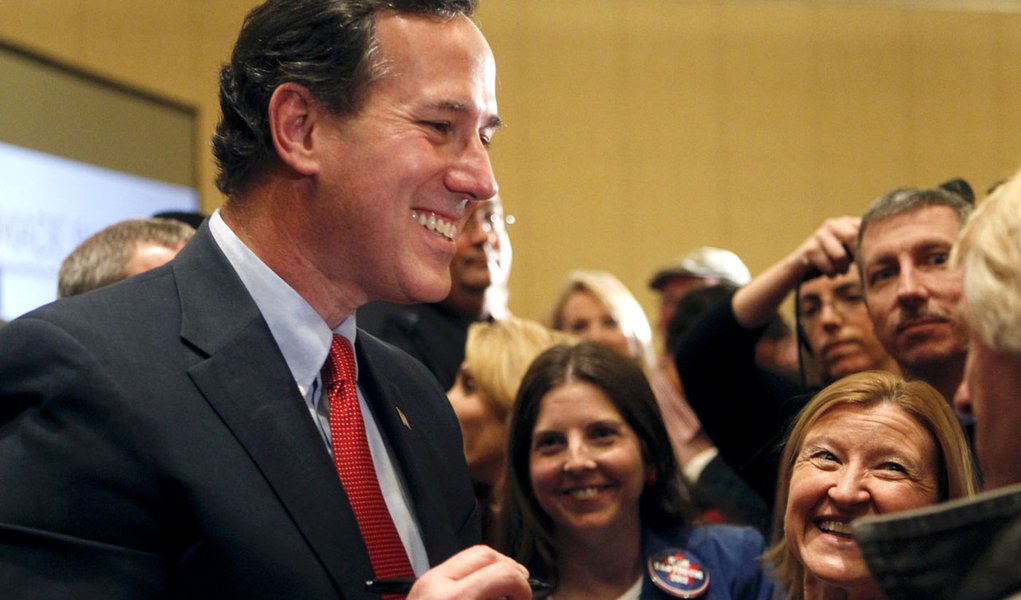Santorum vence prévia no Kansas e ainda sonha em enfrentar Obama (Foto: Sarah Conard/REUTERS) Santorum vence prévia no Kansas e ainda sonha em enfrentar Obama