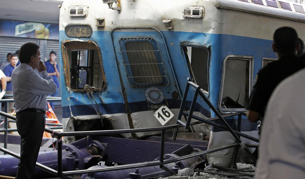 Polícia argentina identifica 51ª vítima de desastre (Foto: Enrique Marcarian/Reuters) Polícia argentina identifica 51ª vítima de desastre