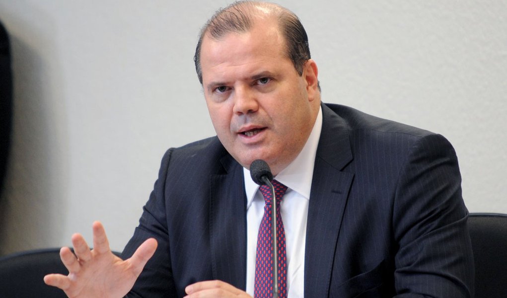 Copom defende corte nos juros “com parcimônia” (Foto: ANTONIO CRUZ-ABR) Copom defende corte nos juros “com parcimônia”