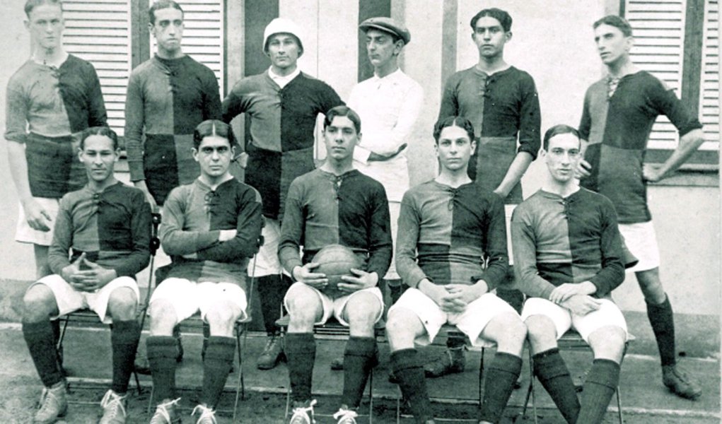 Futebol do Flamengo estreava há 100 anos (Foto: DIVULGAÇÃO) Futebol do Flamengo estreava há 100 anos
