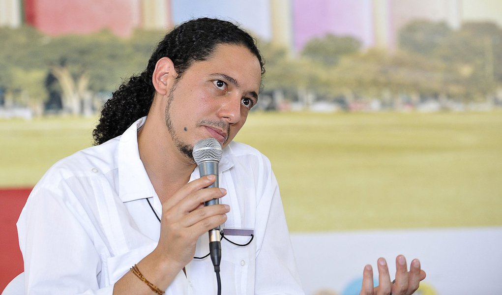Ondjaki: "Sou escritor de expressão angolana e não portuguesa" (Foto: Elza Fiúza/Agência Brasil) Ondjaki: "Sou escritor de expressão angolana e não portuguesa"