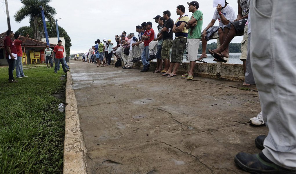Trabalhadores de Belo Monte planejam volta, mas pedem proposta (Foto: Lunae Parracho/REUTERS) Trabalhadores de Belo Monte planejam volta, mas pedem proposta