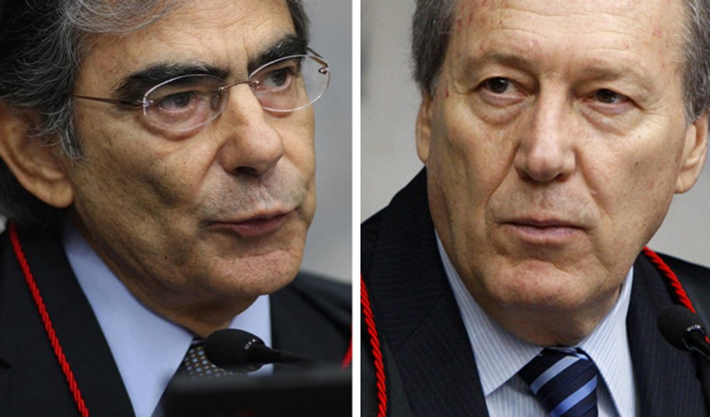 "O coveiro do mensalão?" (Foto: Divulgação_Carlos Henrique/Divulgação) "O coveiro do mensalão?"