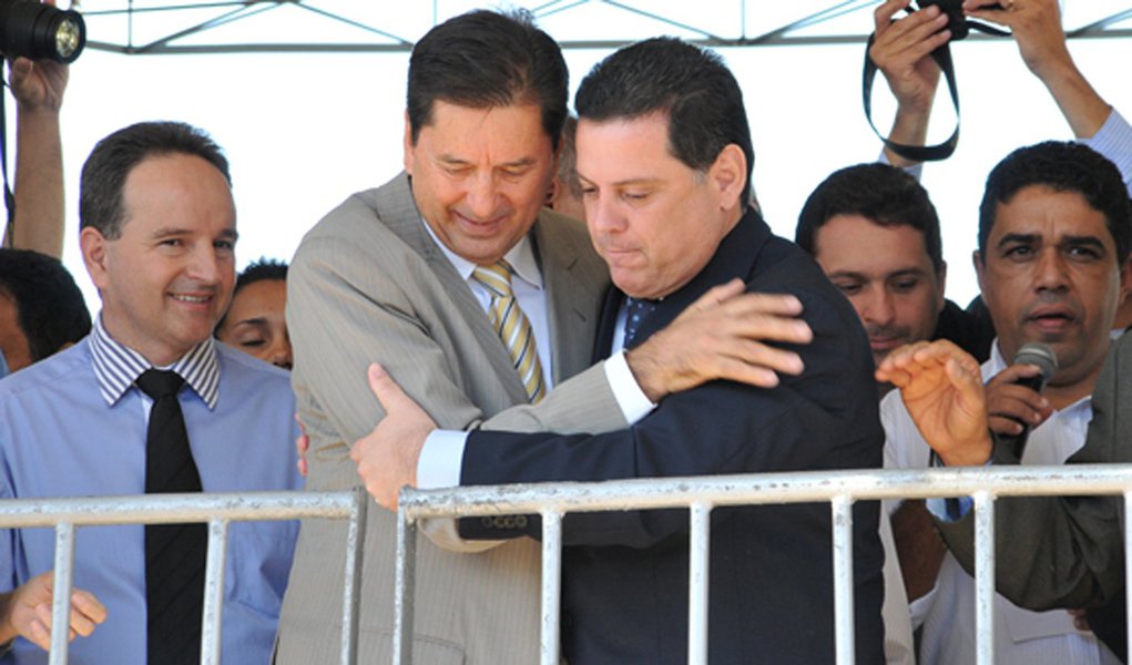 Amor de Maguito e Marconi virou Cachoeira (Foto: Secom/Aparecida de Goiânia) Amor de Maguito e Marconi virou Cachoeira