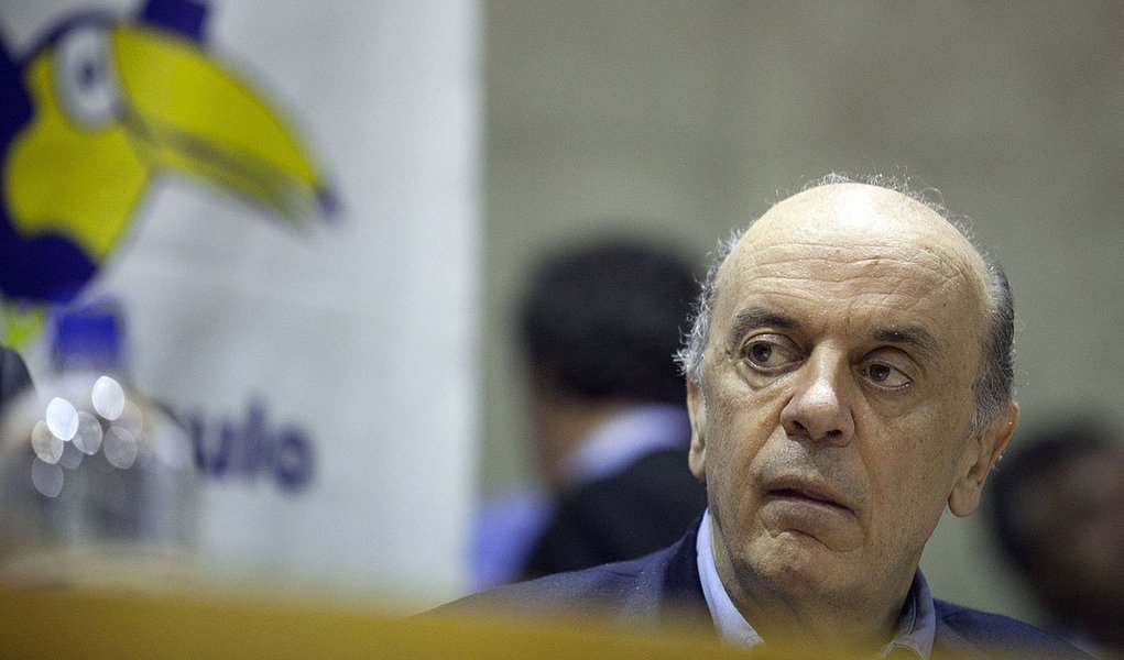 Serra diz que o Brasil se desindustrializa (Foto: LEONARDO SOARES/AGÊNCIA ESTADO) Serra diz que o Brasil se desindustrializa