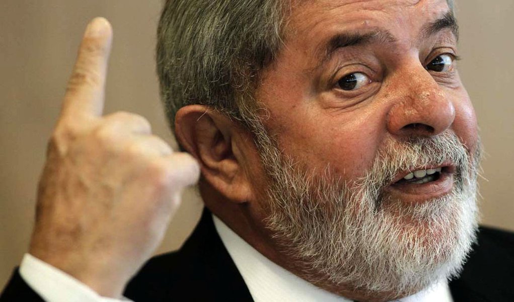"Doa a quem doer" (Foto: Ueslei Marcelino/REUTERS ) "Doa a quem doer"