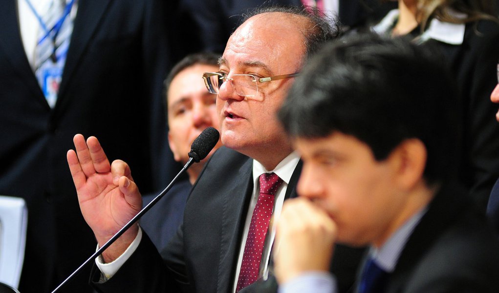 Vaccarezza: “O procurador-geral deve explicações” (Foto: Saulo Cruz/Agência Câmara) Vaccarezza: “O procurador-geral deve explicações”