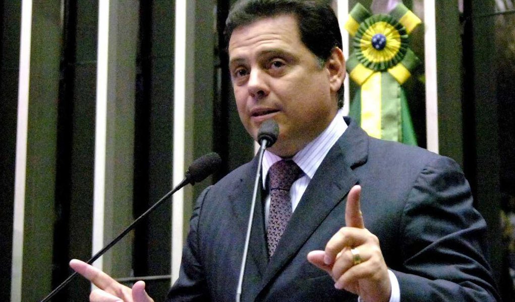Brada Marconi: 'Quero ver alguém mais sério que eu' (Foto: AGENCIA SENADO) Brada Marconi: 'Quero ver alguém mais sério que eu'