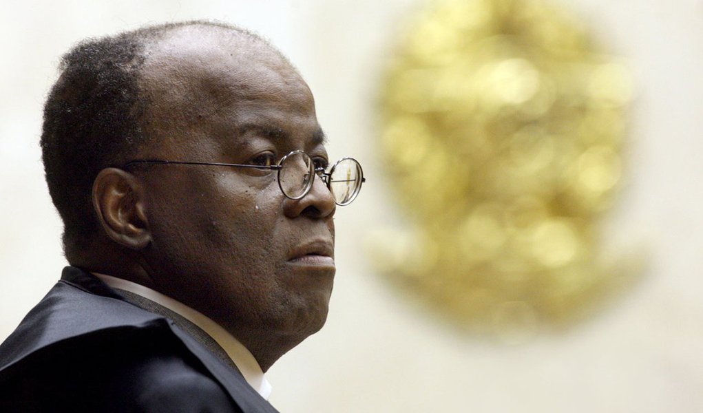 Joaquim Barbosa devolve críticas a ex-presidente do STF (Foto: Felipe Sampaio/STF) Joaquim Barbosa devolve críticas a ex-presidente do STF