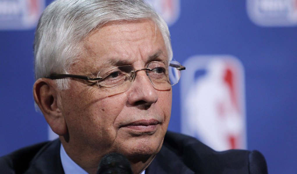 Atletas estudam proposta e impasse na NBA continua (Foto: Jessica Rinaldi/ REUTERS) Atletas estudam proposta e impasse na NBA continua