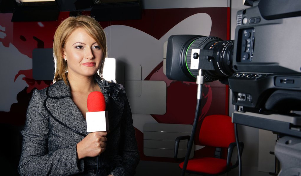 PEC que torna obrigatório diploma de jornalismo é aprovada (Foto: Shutterstock) www.brasil247.com - PEC que torna obrigatório diploma de jornalismo é aprovada