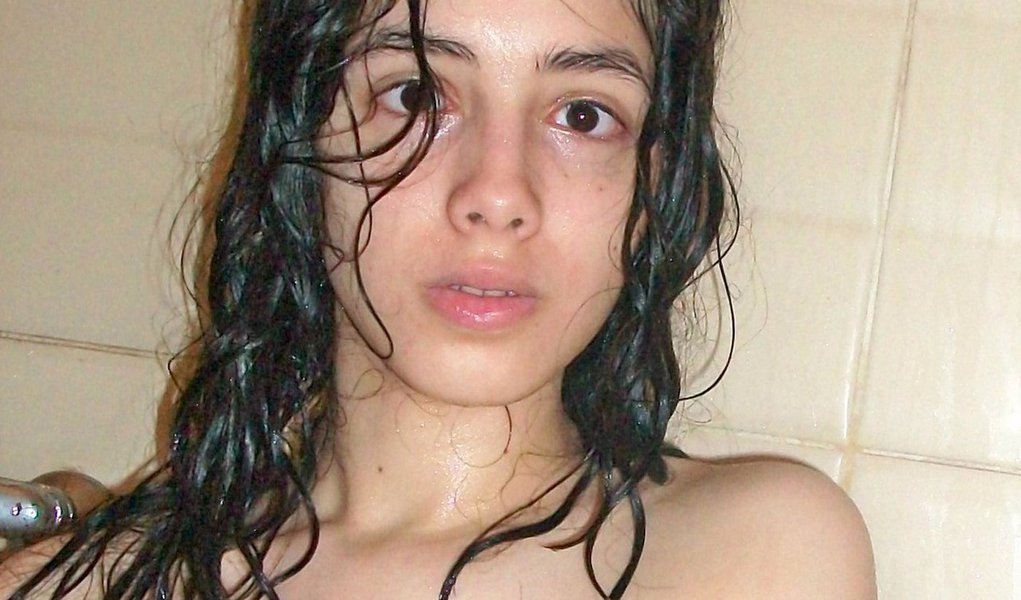 Egípcia posa nua em blog e provoca indignação (Foto: Reprodução) Egípcia posa nua em blog e provoca indignação