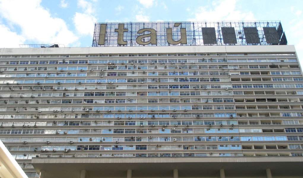 Cartão postal de São Paulo perde o tradicional letreiro do Itaú (Foto: DIVULGAÇÃO) Cartão postal de São Paulo perde o tradicional letreiro do Itaú