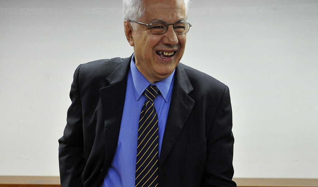 Relator do Orçamento sobe valor de emenda parlamentar (Foto: Fabio Rodrigues Pozzebom/ABr ) Relator do Orçamento sobe valor de emenda parlamentar