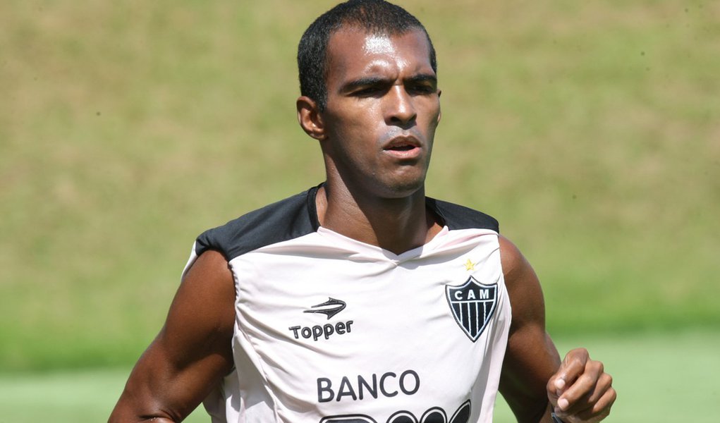 Preconceito pode barrar Richarlyson no Palmeiras (Foto: LUCAS PRATES/Agência Estado) Preconceito pode barrar Richarlyson no Palmeiras