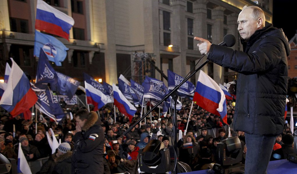 Putin diz que eleições foram abertas e honestas Putin diz que eleições foram abertas e honestas