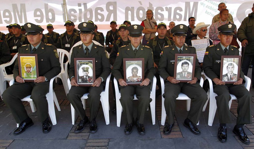 Farc anunciam fim de sequestros por dinheiro na Colômbia (Foto: Jose Miguel Gomez / Reuters) Farc anunciam fim de sequestros por dinheiro na Colômbia