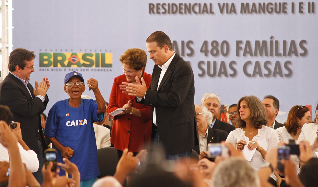 No Recife, Dilma entrega 480 moradias do PAC2 (Foto: Andréa Rêgo Barros/247) No Recife, Dilma entrega 480 moradias do PAC2