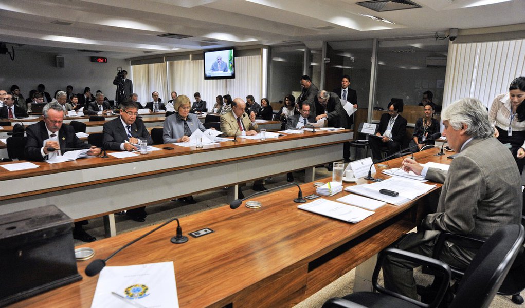 Senado aprova Roberto Fernandes para diretoria da CVM (Foto: José Cruz/ Agência Senado ) Senado aprova Roberto Fernandes para diretoria da CVM