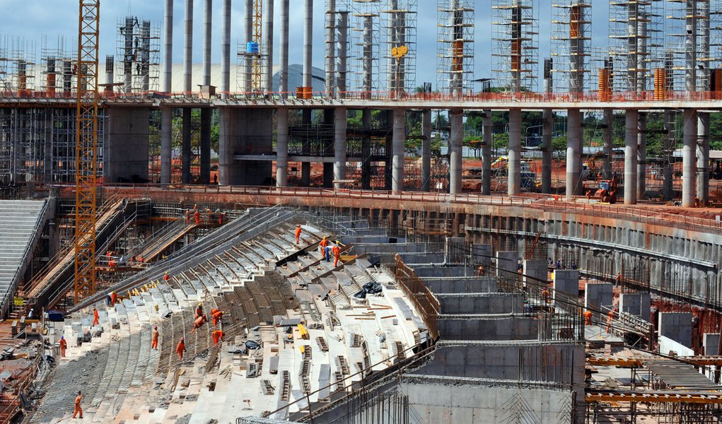 Estádio de Brasília já está com 40% das obras concluídas (Foto: Fabio Rodrigues Pozzebom/Agência Brasil) Estádio de Brasília já está com 40% das obras concluídas
