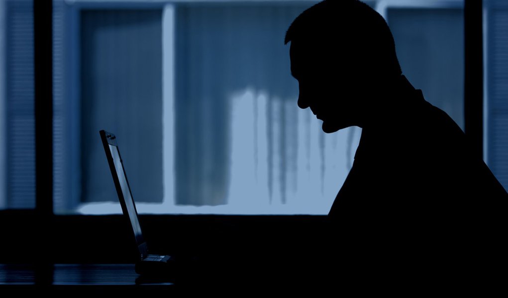 Fraudes estão nas mãos de funcionários, revela Kroll (Foto: Shutterstock) Fraudes estão nas mãos de funcionários, revela Kroll