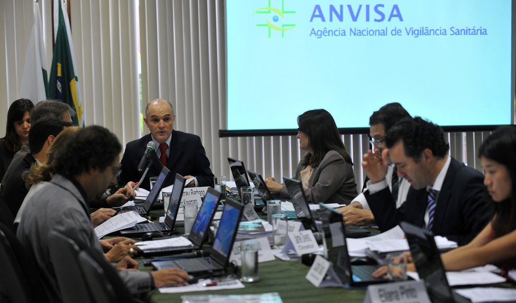 Anvisa decide: proibidos cigarros com sabor (Foto: FABIO RODRIGUES-POZZEBOM/ AGÊNCIA BRASIL) Anvisa decide: proibidos cigarros com sabor