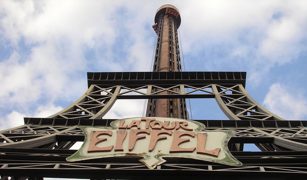 Menina morre em 'Torre Eiffel' do Hopi Hari (Foto: DIVULGAÇÃO) Menina morre em 'Torre Eiffel' do Hopi Hari
