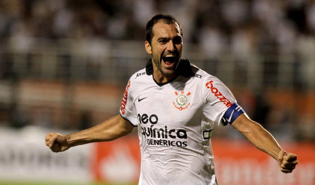 Corinthians conquista primeira vitória na Libertadores (Foto: RICARDO TRIDA/AGÊNCIA ESTADO) Corinthians conquista primeira vitória na Libertadores