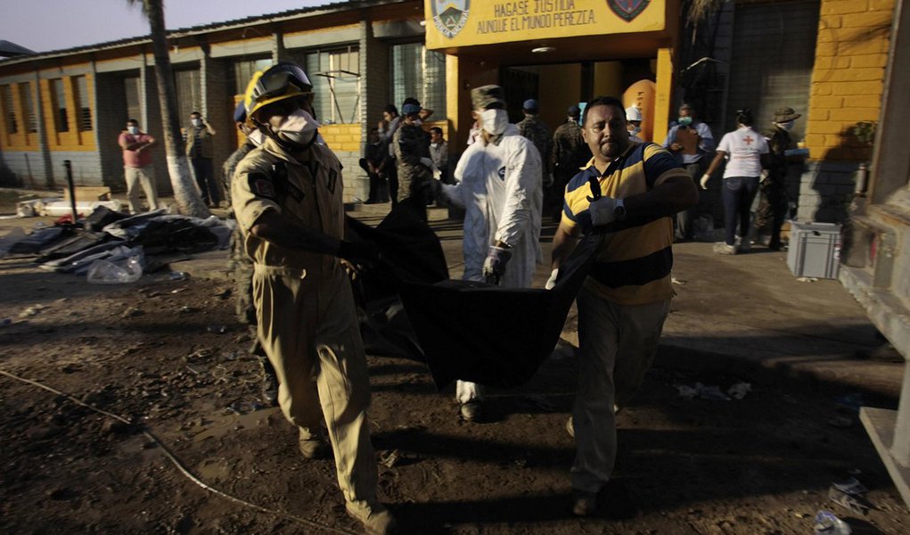 ONU pede investigação sobre incêndio em Honduras (Foto: Oswaldo Rivas/REUTERS) ONU pede investigação sobre incêndio em Honduras