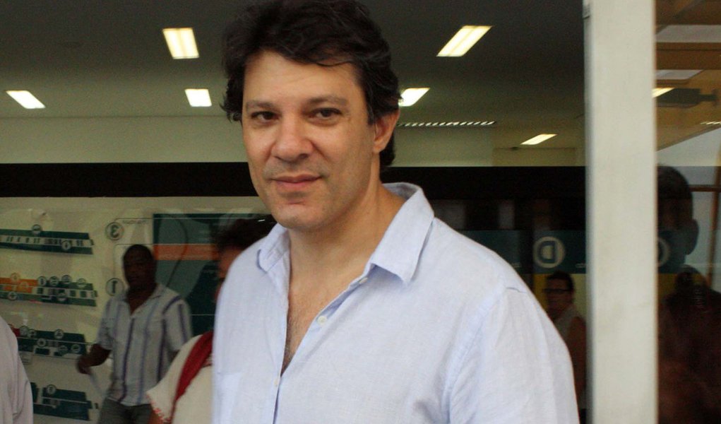 Haddad se diz 'tranquilo' sem Kassab e contra Serra (Foto: LUIZ CLAUDIO BARBOSA/AGÊNCIA ESTADO) Haddad se diz 'tranquilo' sem Kassab e contra Serra