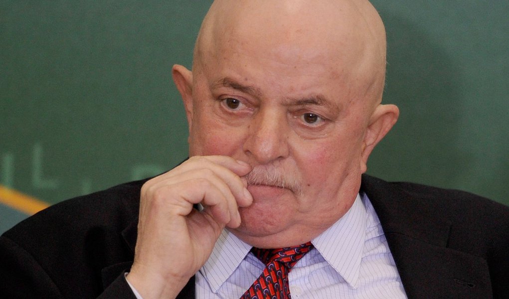 Kalil, médico de Lula: "Não há mais tumor" (Foto: PEDRO LADEIRA/AGÊNCIA ESTADO) Kalil, médico de Lula: "Não há mais tumor"