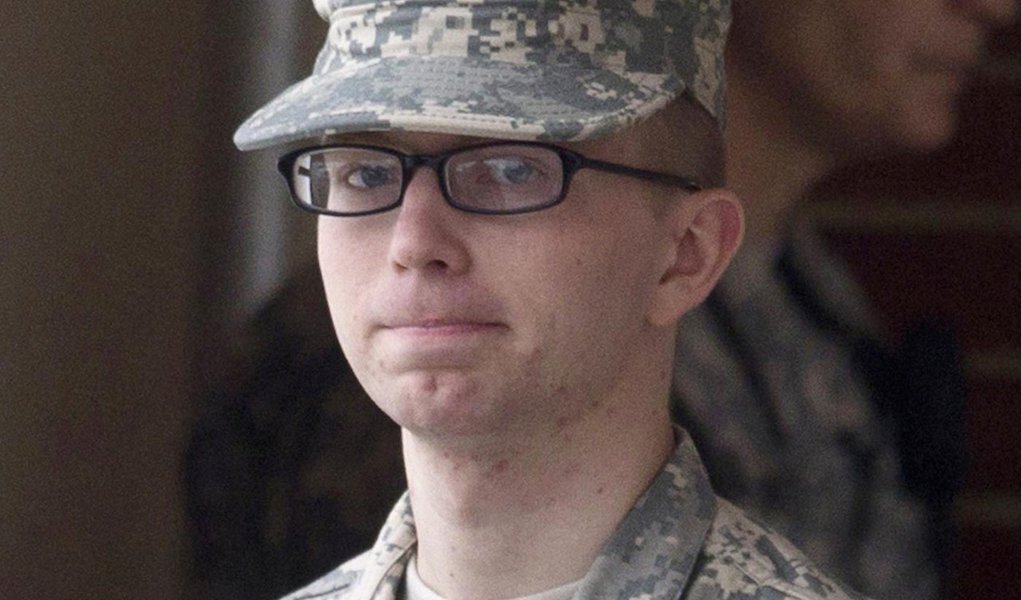 Soldado Manning é indiciado por vazar informações ao WikiLeaks (Foto: Benjamin Myers/Reuters) Soldado Manning é indiciado por vazar informações ao WikiLeaks