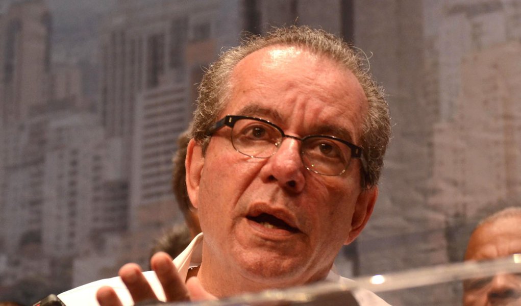 Aníbal: pesquisa Datafolha é apenas 'recall' (Foto: ALEXANDRE MOREIRA/AGÊNCIA ESTADO) Aníbal: pesquisa Datafolha é apenas 'recall'