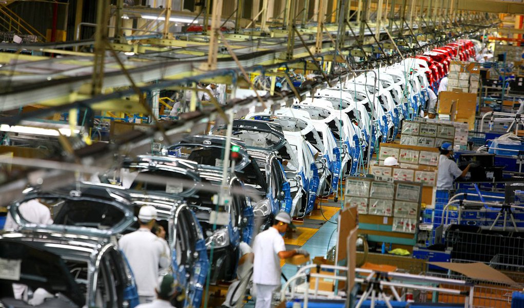 Governo estuda rever acordo automotivo com o México (Foto: DIVULGAÇÃO) Governo estuda rever acordo automotivo com o México