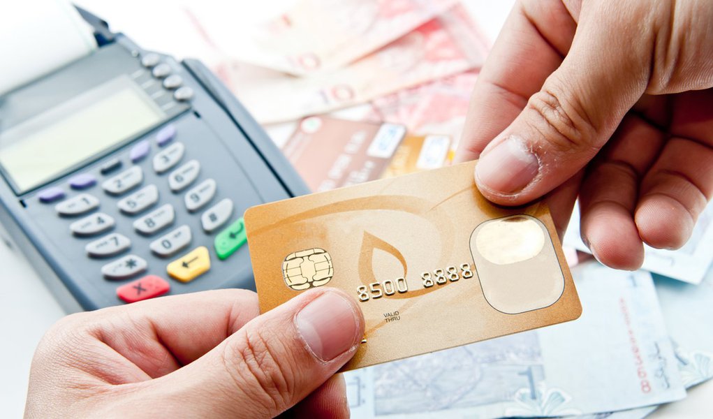Previna-se contra o uso de cartões e cheques roubados (Foto: Shutterstock) Previna-se contra o uso de cartões e cheques roubados