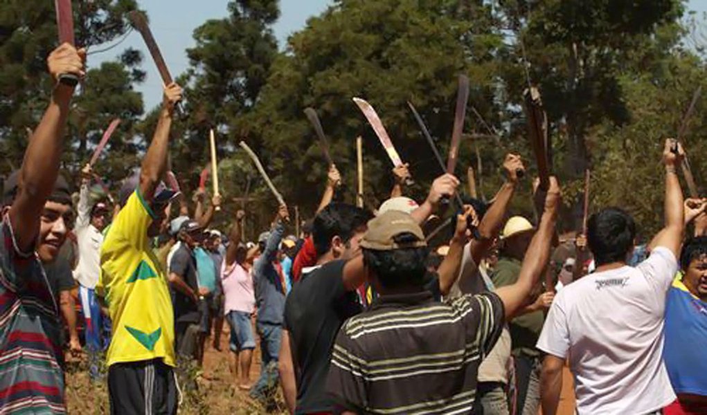 Paraguai: cresce tensão entre sem-terra e produtores do Brasil (Foto: Michel Filho/Agência O Globo) Paraguai: cresce tensão entre sem-terra e produtores do Brasil