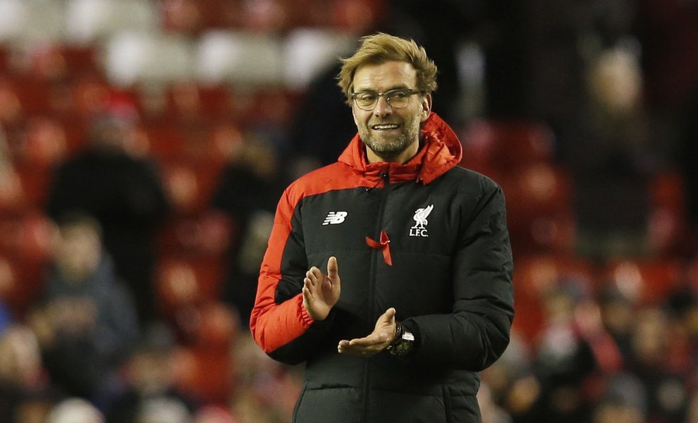 O técnico alemão Jürgen Klopp, que conduziu o Liverpool à final da Champions League contra o Real Madrid foge ao estereótipo do treinador convencional não só por sua filosofia de jogo, mas também pelas convicções além do campo; "Nunca pagarei um plano privado de saúde. Nunca votarei em um partido porque promete baixar os impostos. Se há algo que jamais farei em toda minha vida é votar na direita" (Foto: Leonardo Lucena) O técnico alemão Jürgen Klopp, que conduziu o Liverpool à final da Champions League contra o Real Madrid foge ao estereótipo do treinador convencional não só por sua filosofia de jogo, mas também pelas convicções além do campo; "Nunca pagarei um plano privado de saúde. Nunca votarei em um partido porque promete baixar os impostos. Se há algo que jamais farei em toda minha vida é votar na direita"