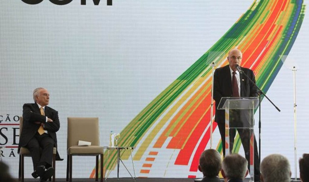 Fundo Especial de Financiamento de Campanha, que soma R$ 1,716 bilhão, irá financiar as eleições de outubro, cuja liderança das intenções de voto é do ex-presidente Lula; partido que mais receberá recursos será o MDB com R$ 234,19 milhões (13,64%), cujo pré-candidato, Henrique Meirelles, tem 1% de intenções de voto; MDB é seguido pelo PT, R$ 212,2 milhões (12,36%); e pelo PSDB, com R$ 185,8 milhões (10,83%); PP (7,63%) ficará com R$ 130,9 milhões e o PSB (6,92%), com R$ 118,7 milhões (Foto: Aquiles Lins) Fundo Especial de Financiamento de Campanha, que soma R$ 1,716 bilhão, irá financiar as eleições de outubro, cuja liderança das intenções de voto é do ex-presidente Lula; partido que mais receberá recursos será o MDB com R$ 234,19 milhões (13,64%), cujo pré-candidato, Henrique Meirelles, tem 1% de intenções de voto; MDB é seguido pelo PT, R$ 212,2 milhões (12,36%); e pelo PSDB, com R$ 185,8 milhões (10,83%); PP (7,63%) ficará com R$ 130,9 milhões e o PSB (6,92%), com R$ 118,7 milhões